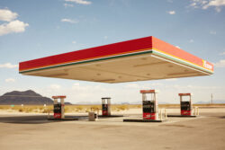 ufo, arizona, gas station